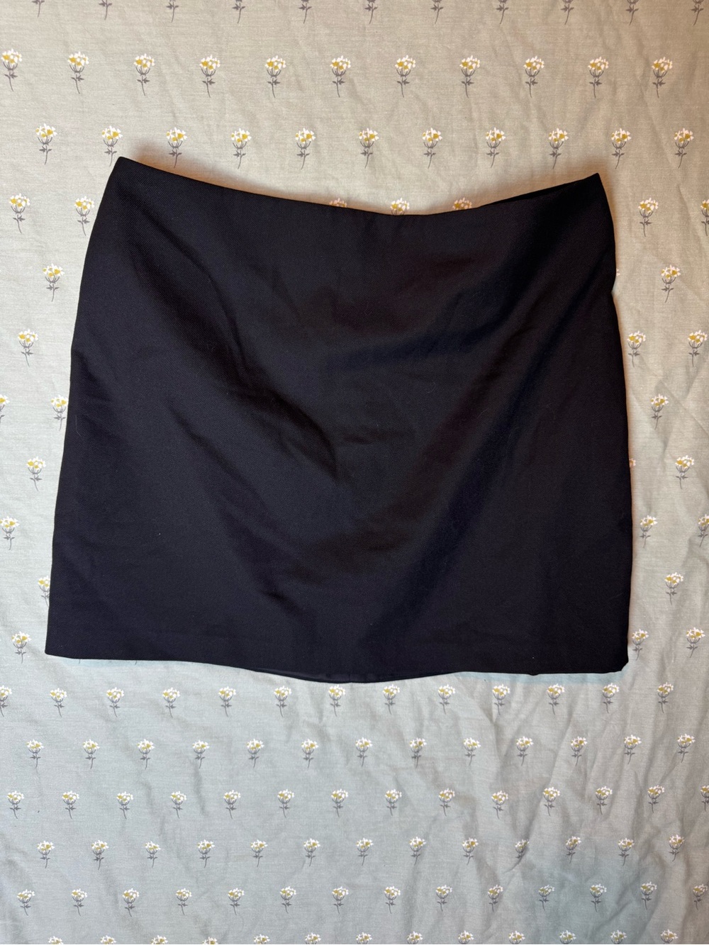 H&M Black Straight Mini Skirt